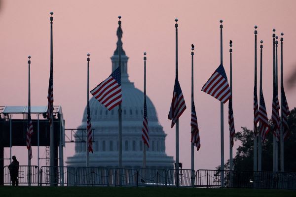«Трамп на распутье». Как уход из жизни сенатора Грэма изменит политику Трампа по Украине и что это значит для России?