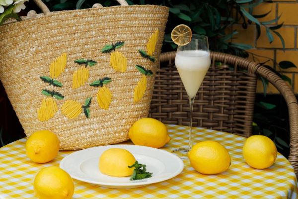 RE и «Ботаника» запускают коллаборацию RE FRESH