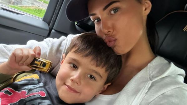 «Забыла, что такое личное пространство»: Бывшая избранница Тимати пожаловалась на тяжести материнства