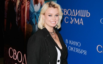 Актриса сериала «Доярка из Хацапетовки» пересадила волосы и бросила пить